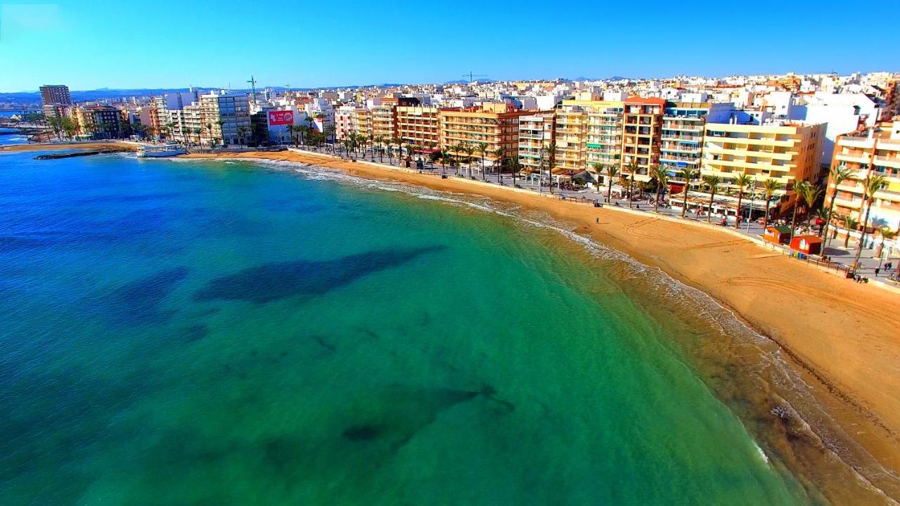 Holiday Royal Suite Concordia Torrevieja Bagian luar foto