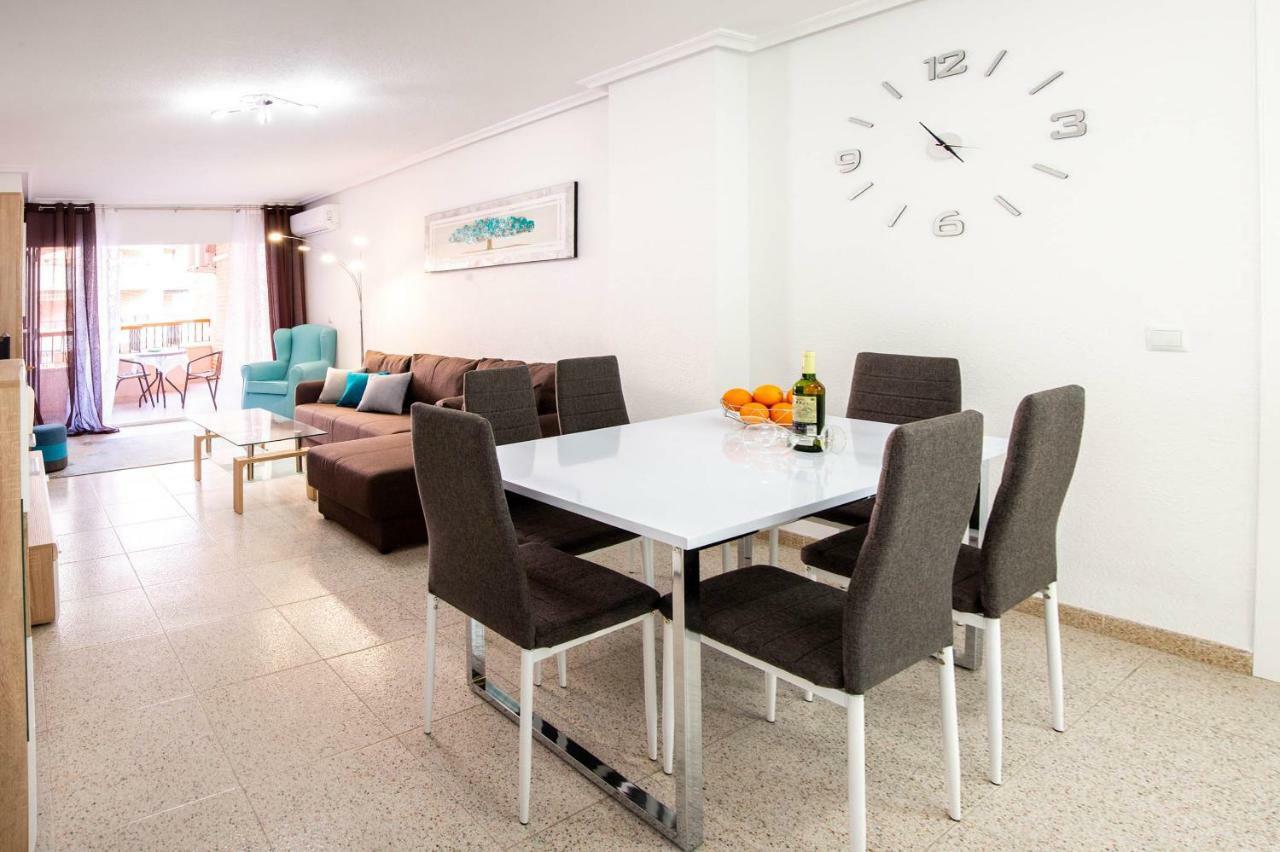 Holiday Royal Suite Concordia Torrevieja Bagian luar foto