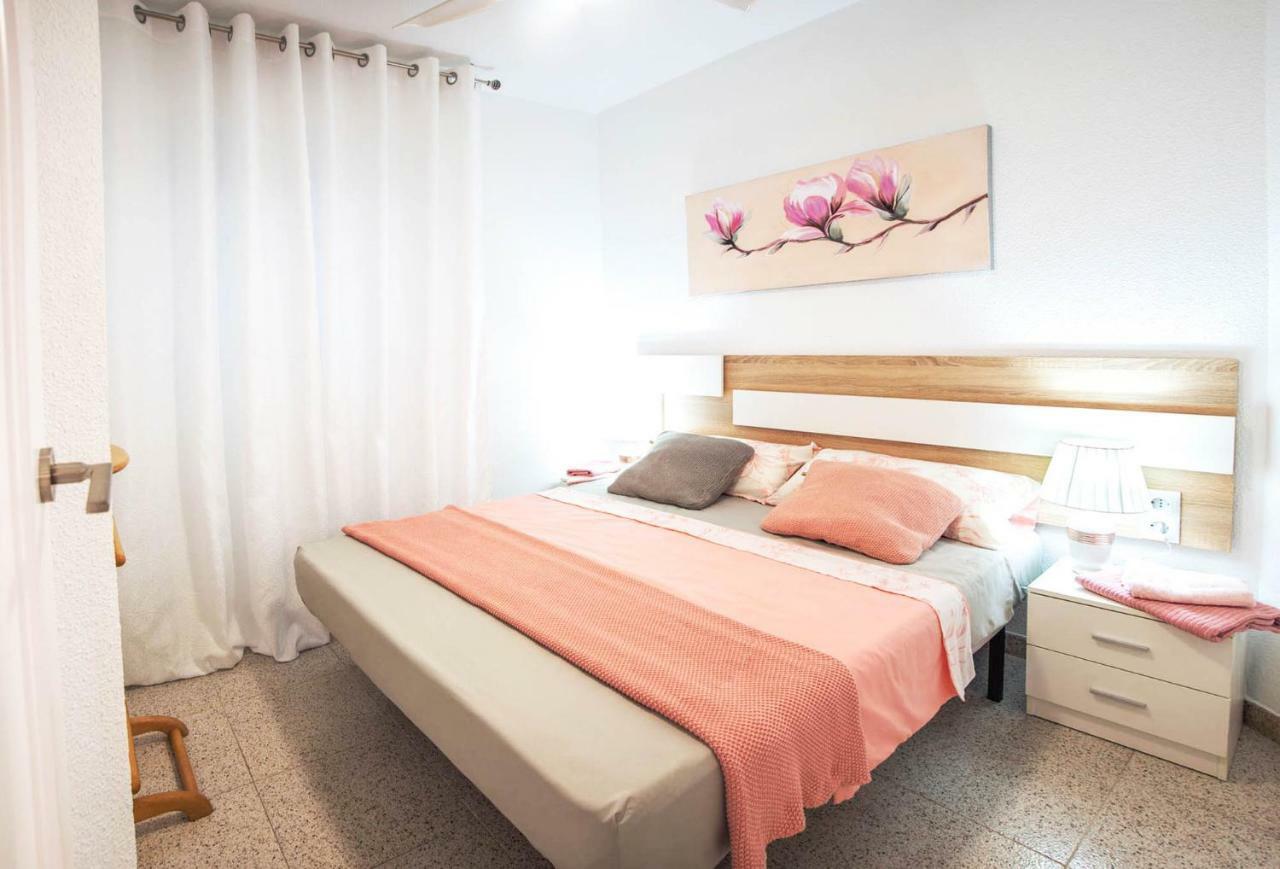 Holiday Royal Suite Concordia Torrevieja Bagian luar foto