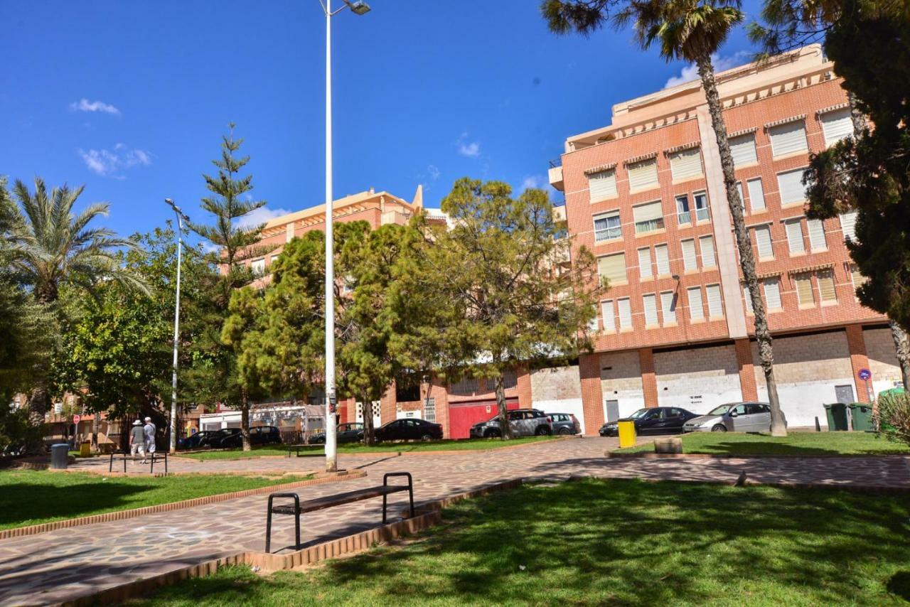 Holiday Royal Suite Concordia Torrevieja Bagian luar foto
